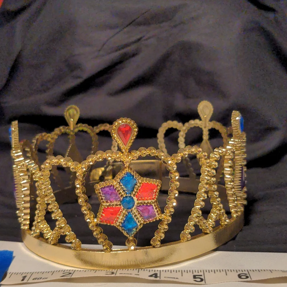 NWOT! Plastic Adjustable Crown Gold Multi Color Plastic Gems🔥Host Pick 7-3-23🔥
